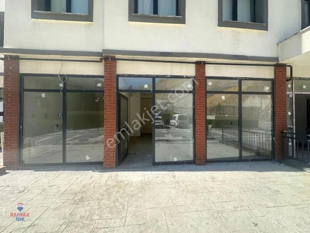 Maltepe Toki Atışokulunda Kiralık Dükkan