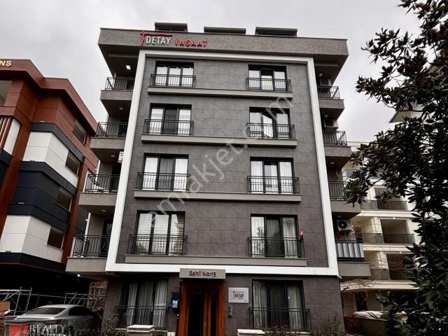 Maltepe Yalı'da Sahile Yakın, Mimari Dubleks Daire