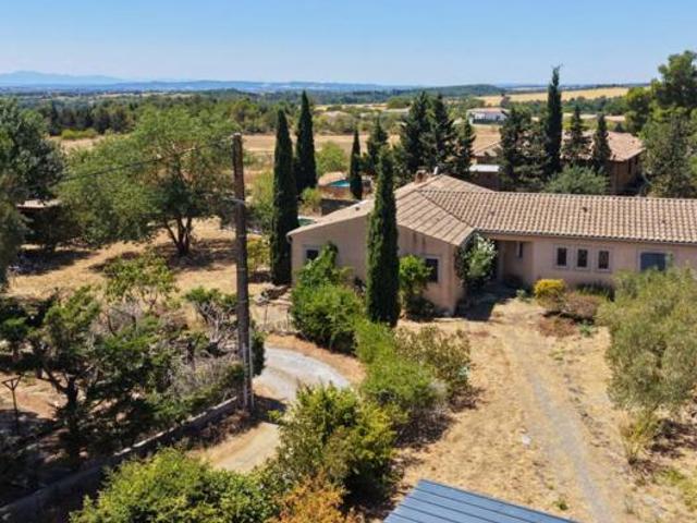MALVES EN MINERVOIS VILLA PISCINE