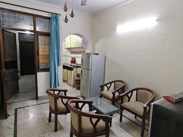 Malviya Nagar, South Delhi 1 Bedroom 500 Sq. Ft. Builder Floor in Malviya Nagar Delhi Listing ID: #10303