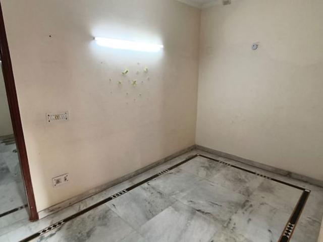 Malviya Nagar, South Delhi 2 Bedroom 800 Sq. Ft. Builder Floor in Malviya Nagar Delhi Listing ID: #10368