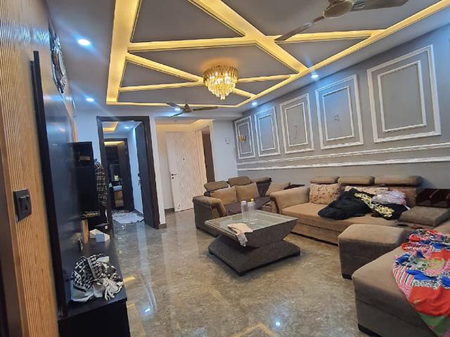 Malviya Nagar 3 Bedroom 100 Sq. Yd. Apartment in Malviya Nagar Delhi Listing ID: #9923