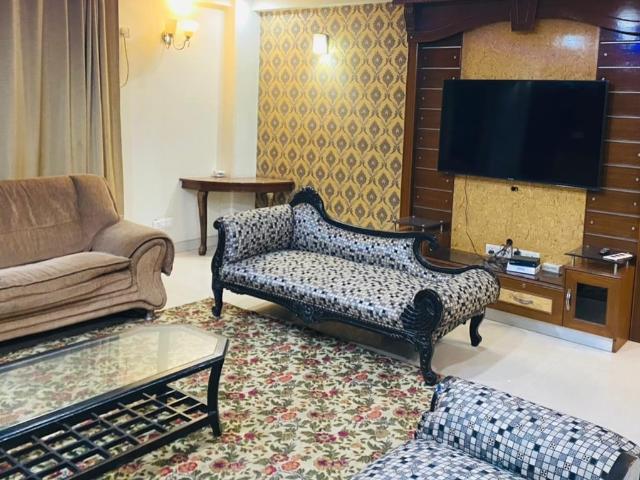 Malviya Nagar 3 Bedroom 1600 Sq. Ft. Builder Floor in Malviya Nagar Delhi Listing ID: #9631