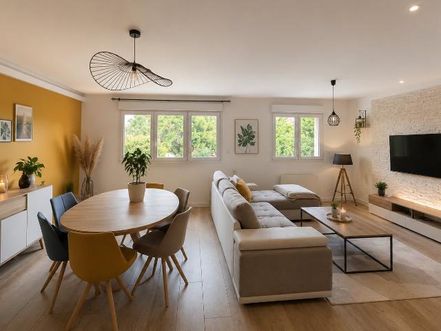 MALZÉVILLE: SPACIEUX APPARTEMENT T3 MODERNE AVEC BALCON ET PARKING