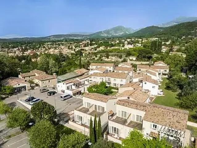 Malaucène 84340 Achat / Vente appartement 2 pièces t2 piscine terrasse