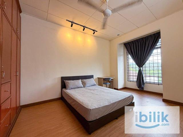 [Malay Female] Master Room Warisan Puteri Sikamat Seremban TR0316