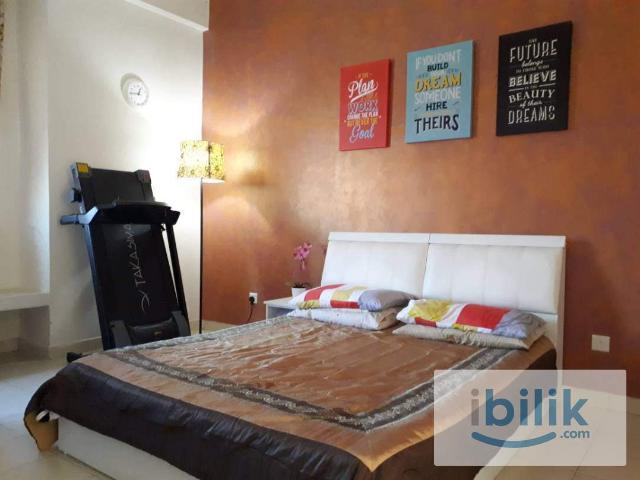 [Malay Female] Middle Room Alam Budiman Shah Alam TR0094 AB43