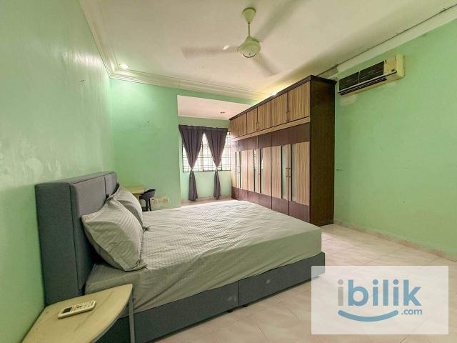 [Malay Female] Middle Room Bandar Putra Segamat TR0325