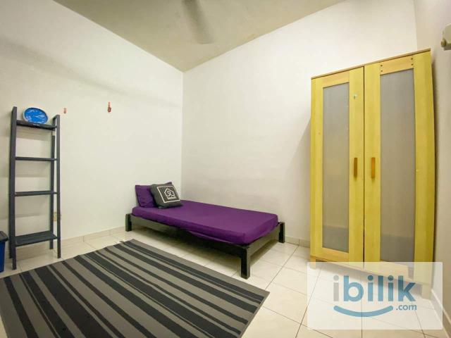 [Malay Female] Middle Room Mentari Court Sunway Petaling Jaya TR0028