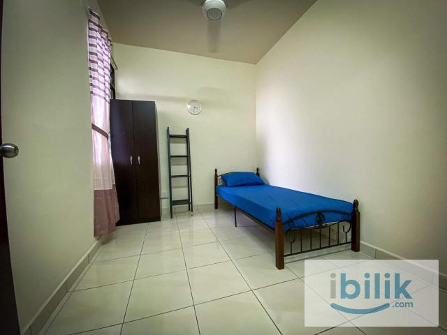 [Malay Female] Middle Room Mentari Court Sunway Petaling Jaya TR0114