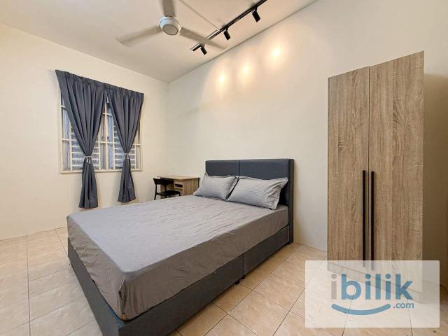 [Malay Female] Middle Room, Seremban Putra, Sikamat, TR0312