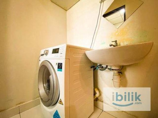 [Malay Female] Single room Avenue Crest Shah Alam TR0157 AC20