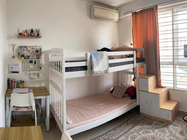 Malay Girl Unit Master Room Includ Bill