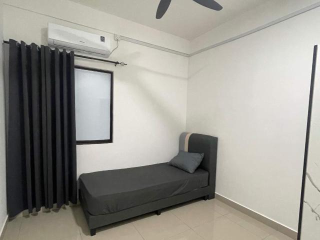 Malay Men ROOM 4 Condominium Cenderasari Perdana