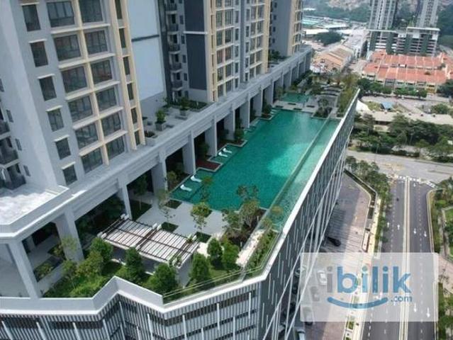 Malaysian only Male house Mid Room Rental Sfera Residency Seri kembangan