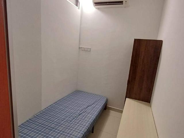 Malaysian Male Sfera Residency Puchong South Seri Kembangan For Rent