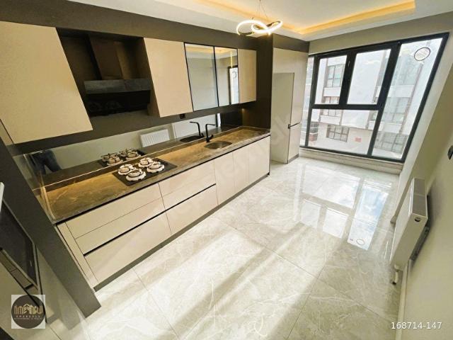 MALAZGİRT MAH.'DEMASRAFSIZ SIFIR BİNADA 3+1 FIRSAT DAİRE!