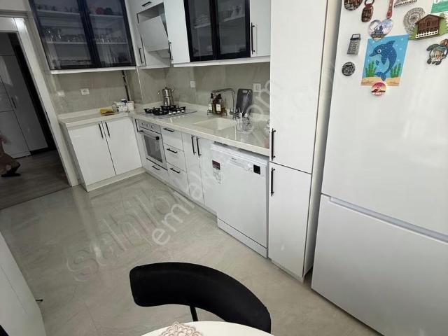 Malazgirt Mah'de Full Yapılı Asansörlü Kiralık Daire