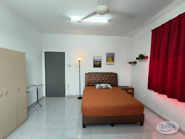 Male Master Room At Sri Gading For Rent