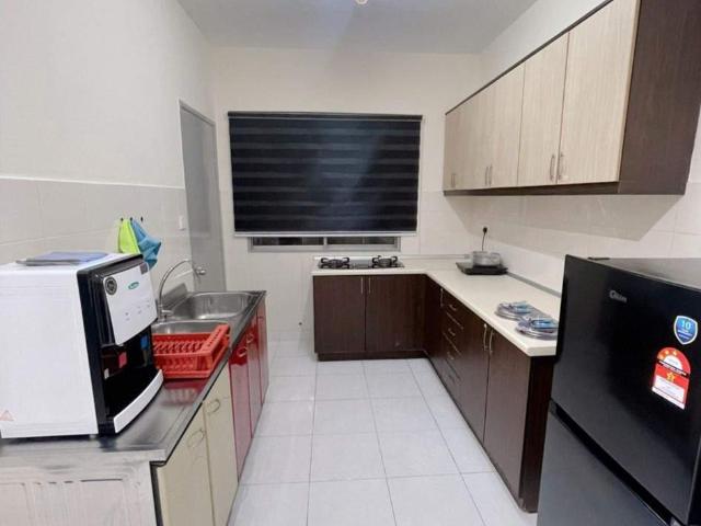 MALE house_MASTER ROOM_Perdana Emerald_PJ