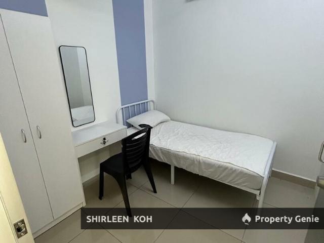 Male room for rent at Larkin Heights @ Larkin JB