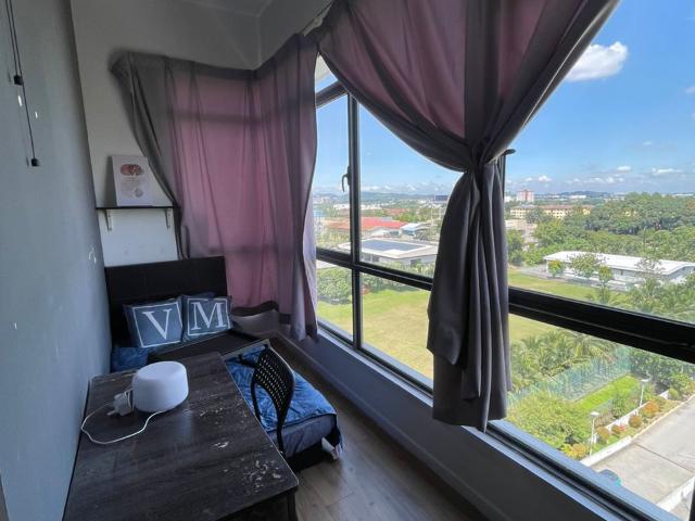 [Male Unit] Single room for rent at Utropolis Glenmarie