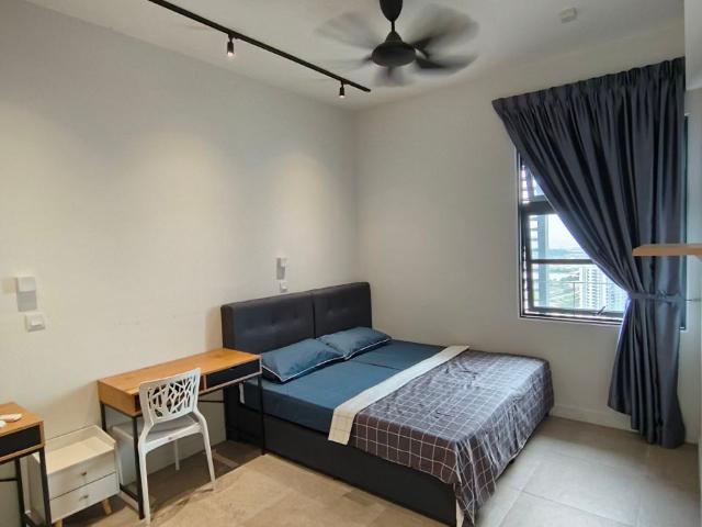 Male Unit Rent FREE WiFi Fully Furnished