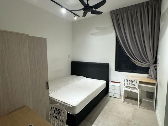 Male Unit @ Union Suites Weekly Cleaning Service Easy Access To Uni/College