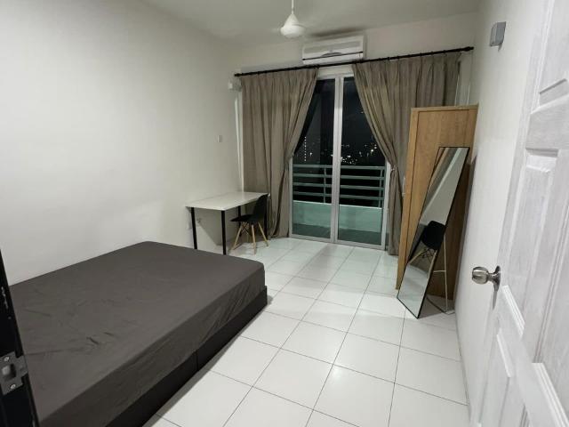 Male urgent! BALCONY ROOM at Palma Laguna, Seberang Jaya for RM650 only