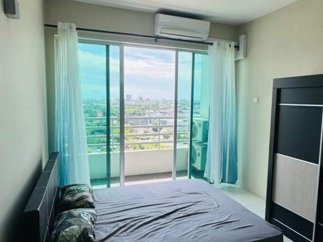 MALE URGENT ! Balcony Room at Palma Laguna, Seberang Jaya Penang