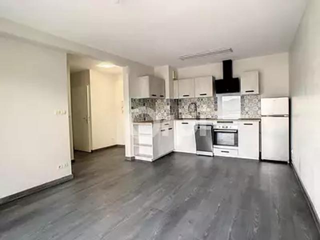 Malemort 19360 Location appartement 3 pièces t3 terrasse balcon