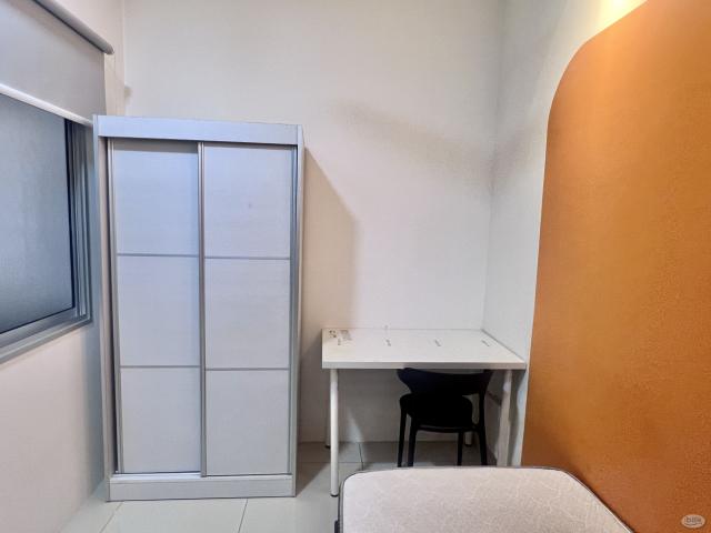 MALE/MIXED UNIT BRAND NEW FURNISHED MEDIUM SINGLE ROOM for Rent @ Residence Suasana @ Damai