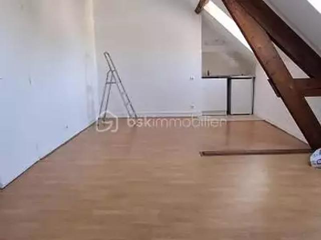 Malesherbes 45330 Achat / Vente appartement 1 pièce t1 au dernier étage
