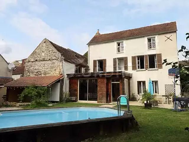 Maligny 89800 Achat / Vente maison 7 pièces t7 au dernier étage piscine