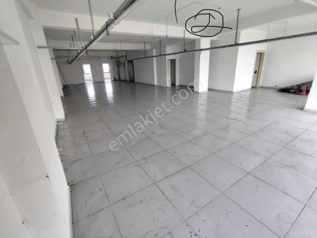 Malkoçoğlu Cadde Üstü Kiralık İş Hanı Katı
