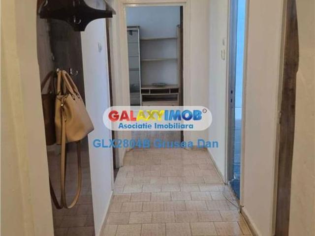 mall vitan 2 camere spatios 60mp etaj 1 | 1990 | AC cada balcon metrou