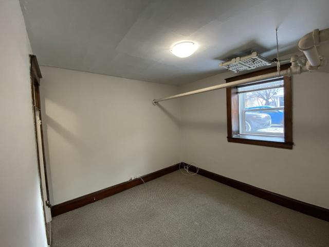 Maple Leaf 1 Bedroom Apartment for Rent at 915 Corydon Ave, Winnipeg, MB R3M 0W9 Mcmillan
