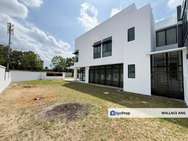 Maple Red @ Adda Heights | Double Storey Cluster Corner | 20x70 + 28ft Extra Land | 4Bed 3Bath | Freehold | Non Bumi | Individual Title | Unblock View
