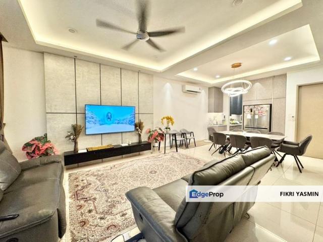 Maple Residence, Cyber 9