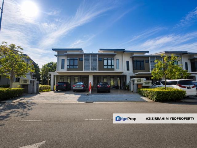 Maple Residence