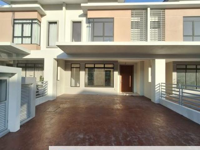 Maple Residence