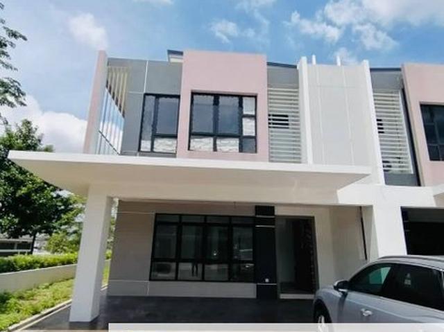 Maple Residence