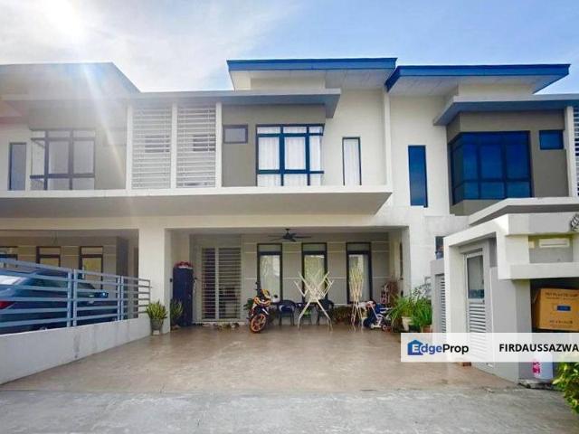 Maple Residence, Cyber 9