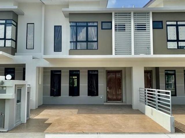 Maple Residence, Cyber 9