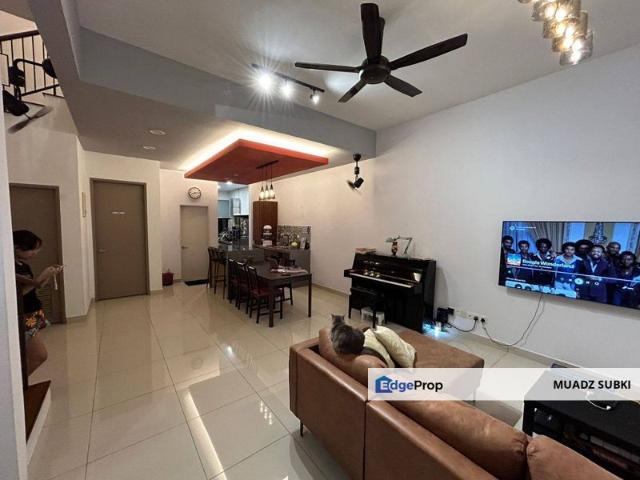 Maple Residence, Cyber 9