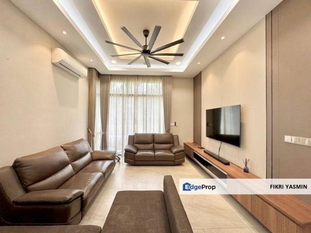 Maple Residence, Cyber 9