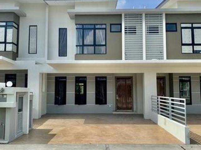 Maple Residence ZINNIA type Laman View Cyberjaya