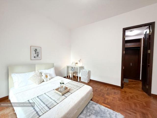 Maplewoods D21, Condominium