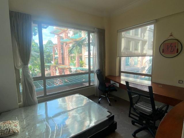Maplewoods D21, Condominium