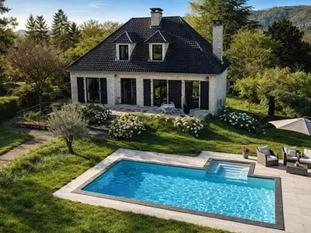Martel 46600 Achat / Vente maison 10 pièces t10 piscine